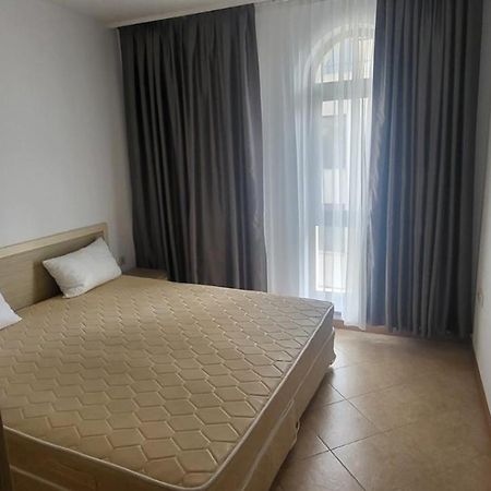 One Bedroom Guest Suite Pantai Sunny Bagian luar foto